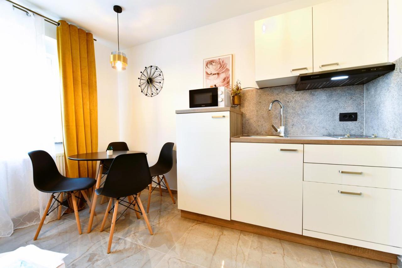 Apartmani Brium Rakovica Exterior photo