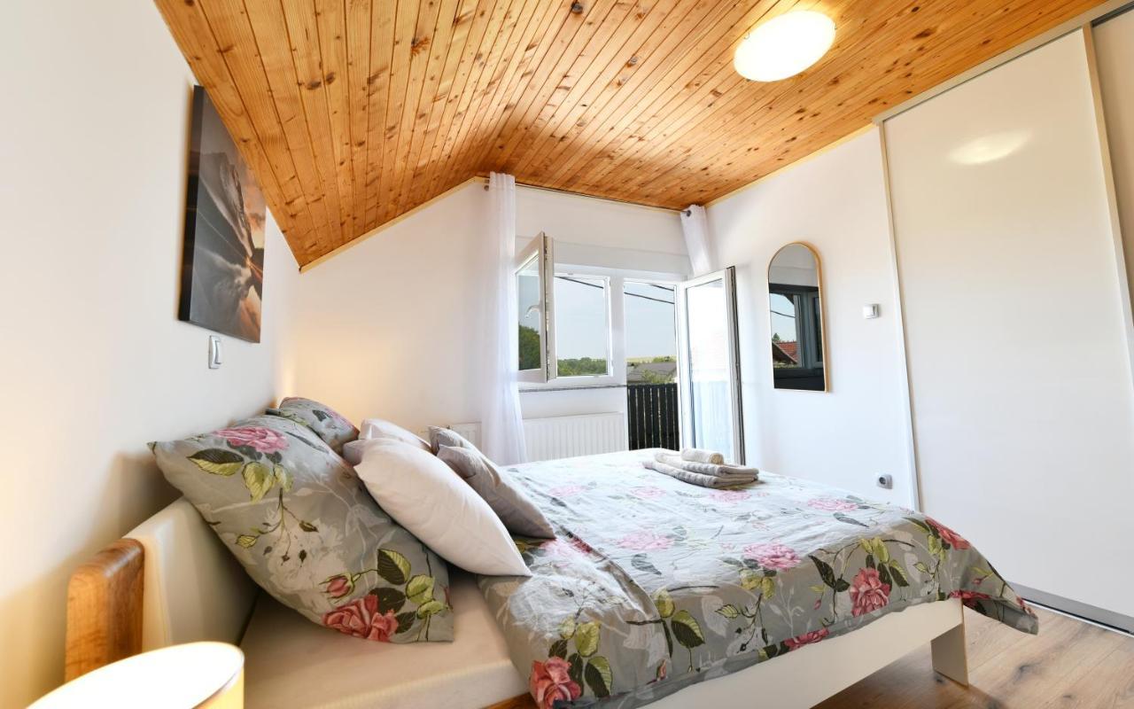 Apartmani Brium Rakovica Exterior photo